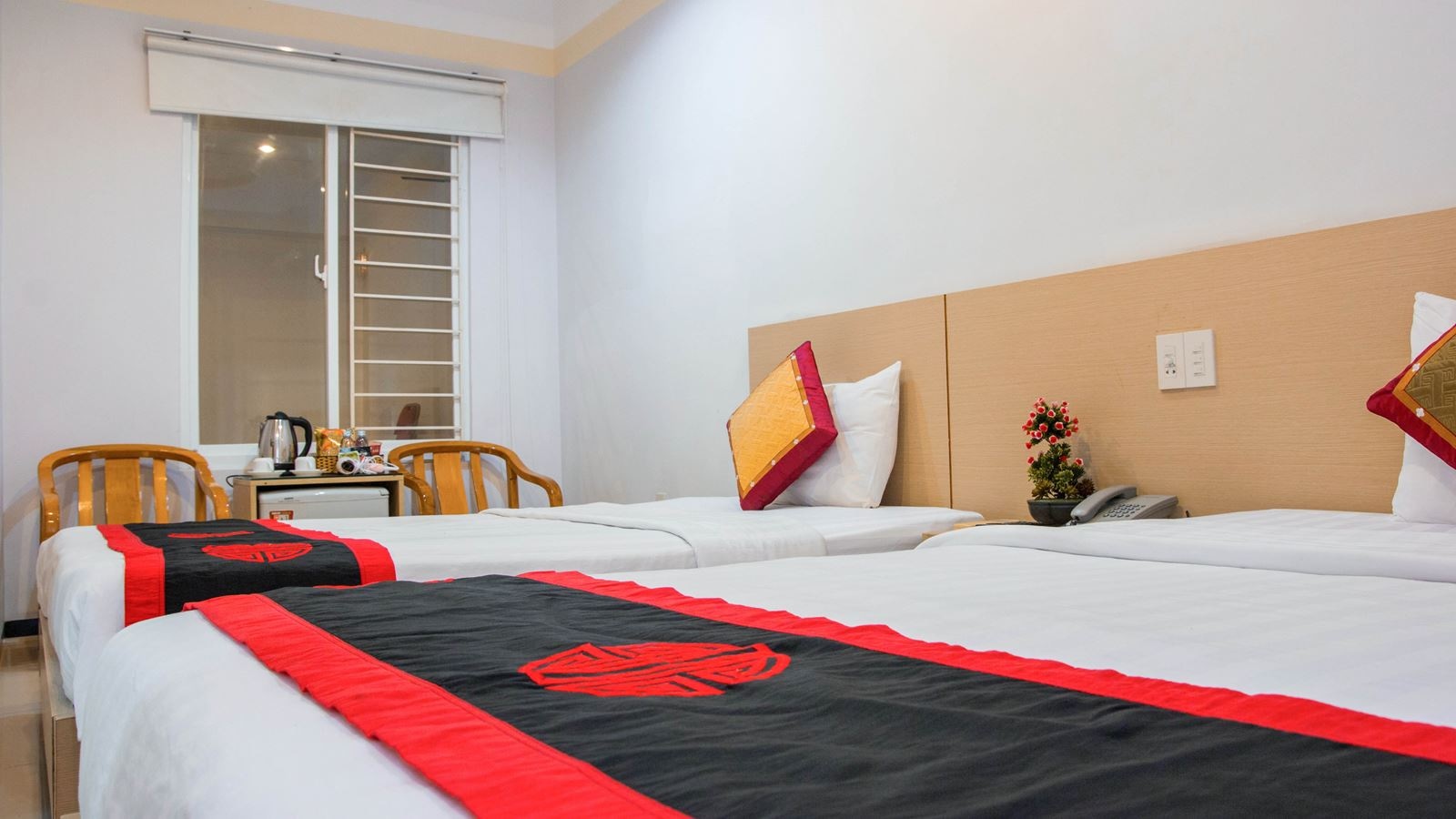 rooms-superior-no-window