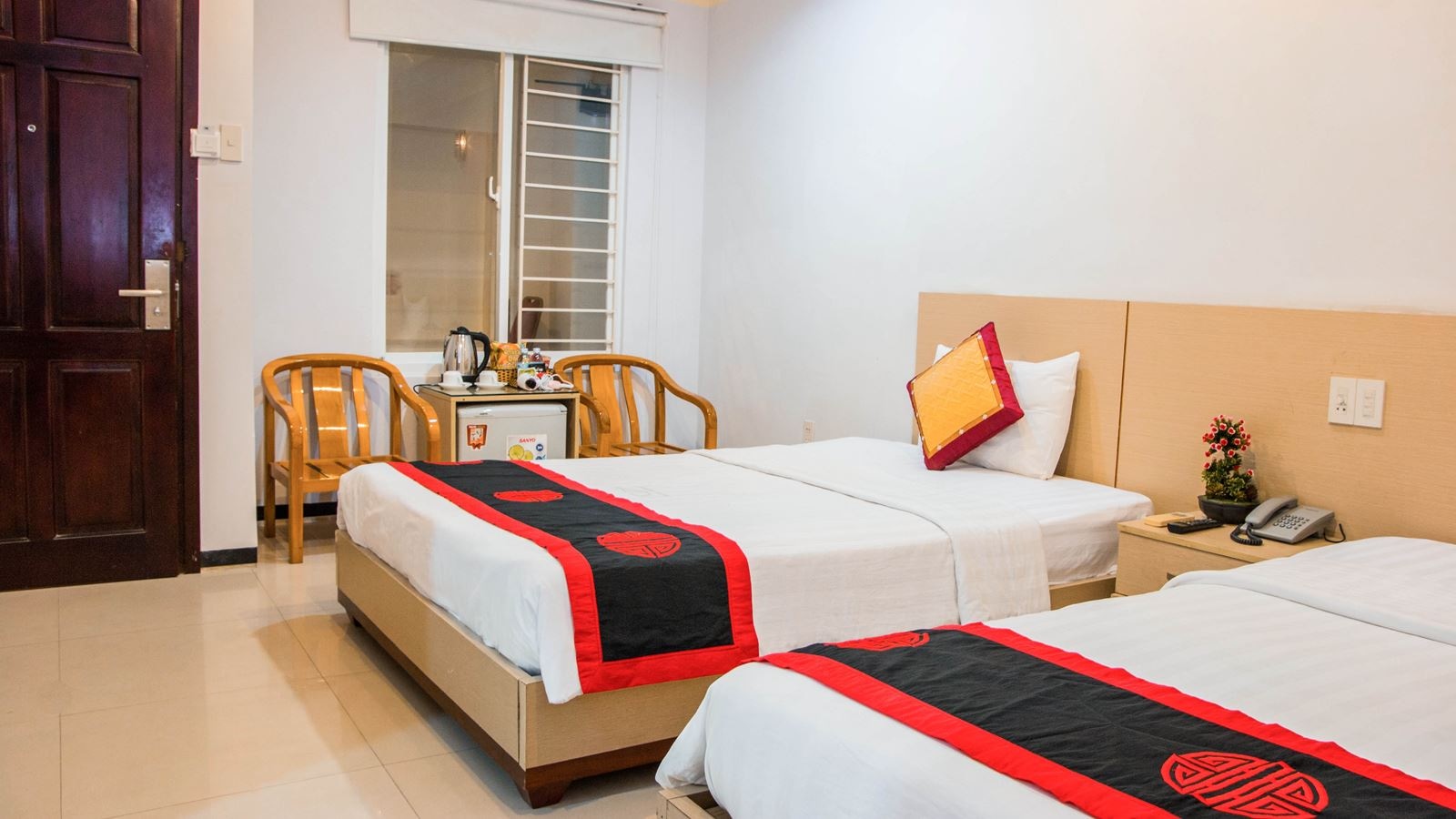 rooms-superior-no-window