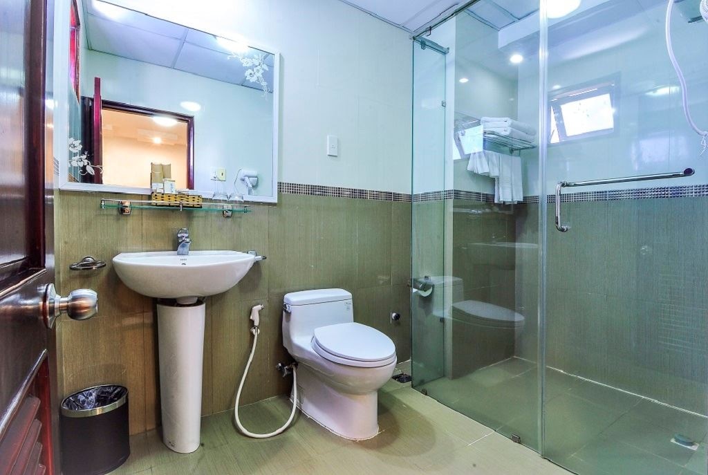 rooms-junior-city-view