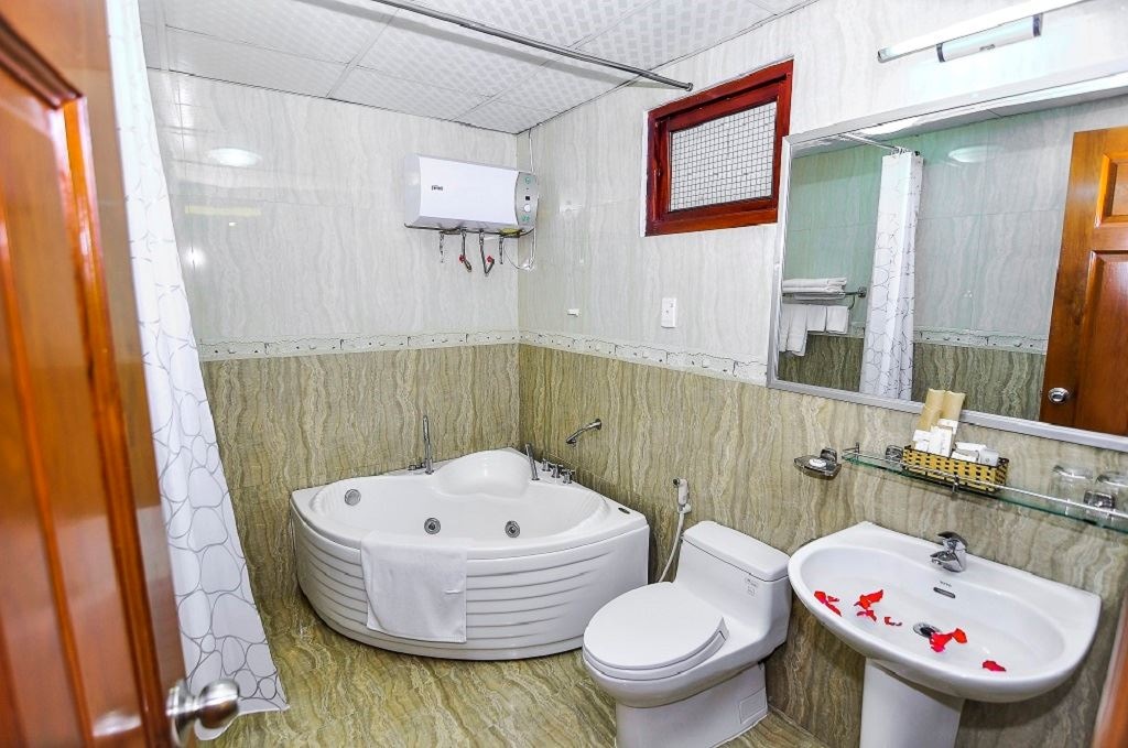 rooms-senior-deluxe-sea-view