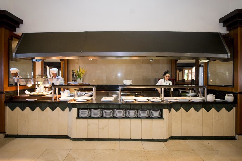 restaurants-main-restaurant