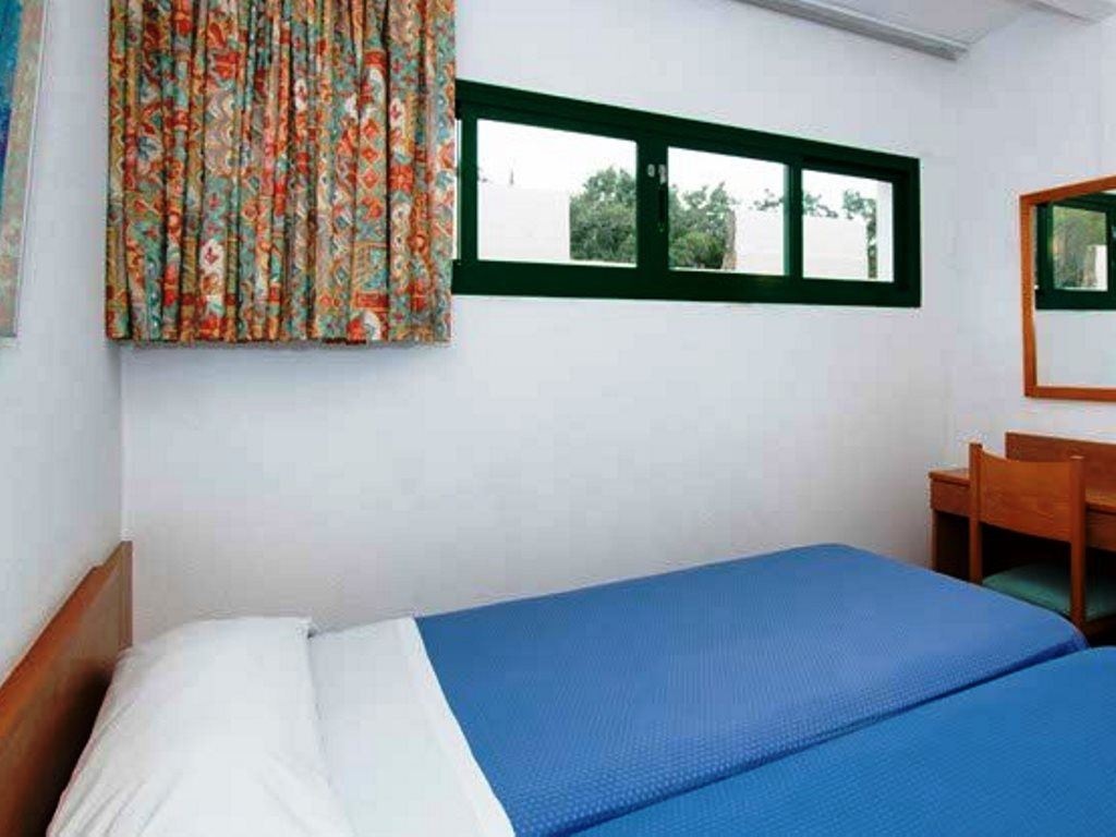 rooms-apartment-24-pax