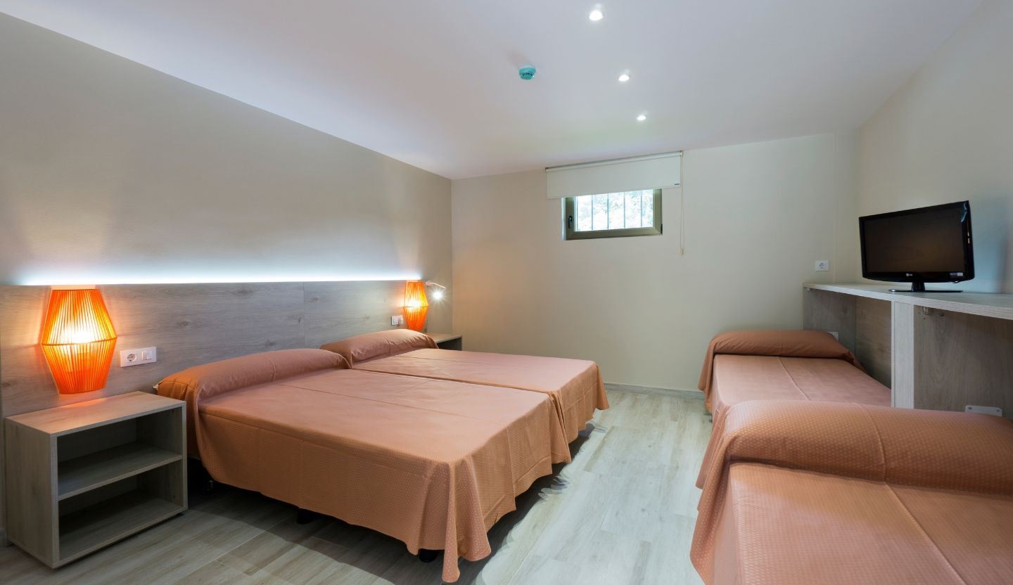 rooms-family-room-2-bedrooms-46-without-kitchen