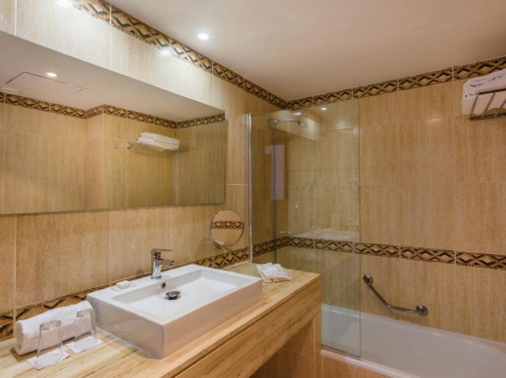 rooms-double-standard-room