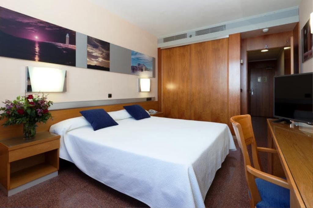 rooms-room-standard-balcony-or-terrace