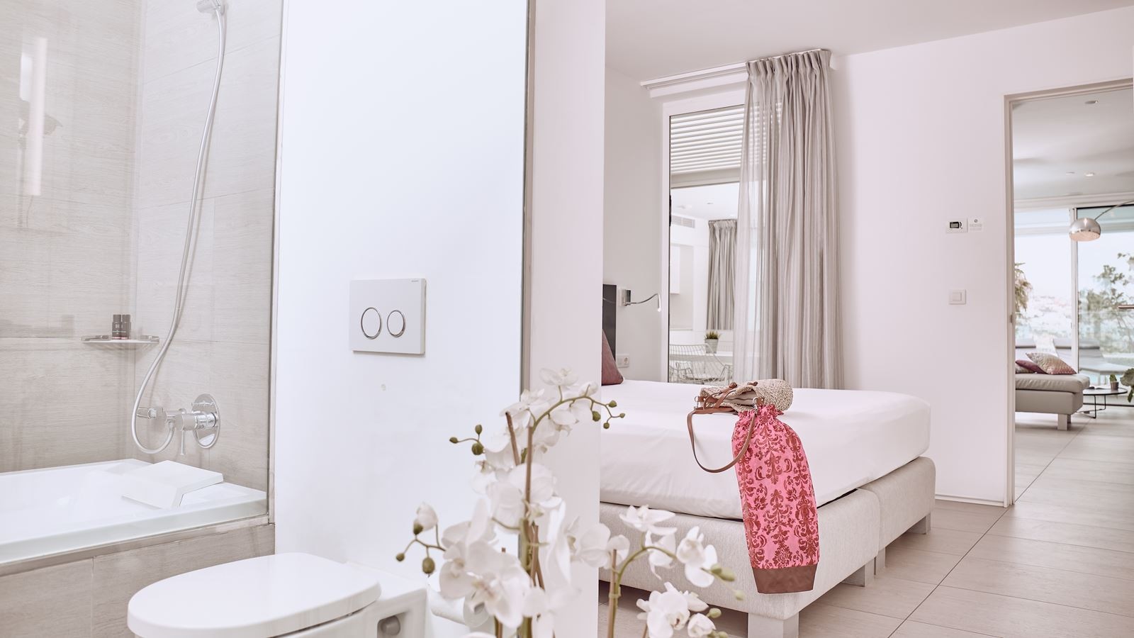 rooms-2-bedroom-suite-with-sea-view-and-private-pool-serenity-rio