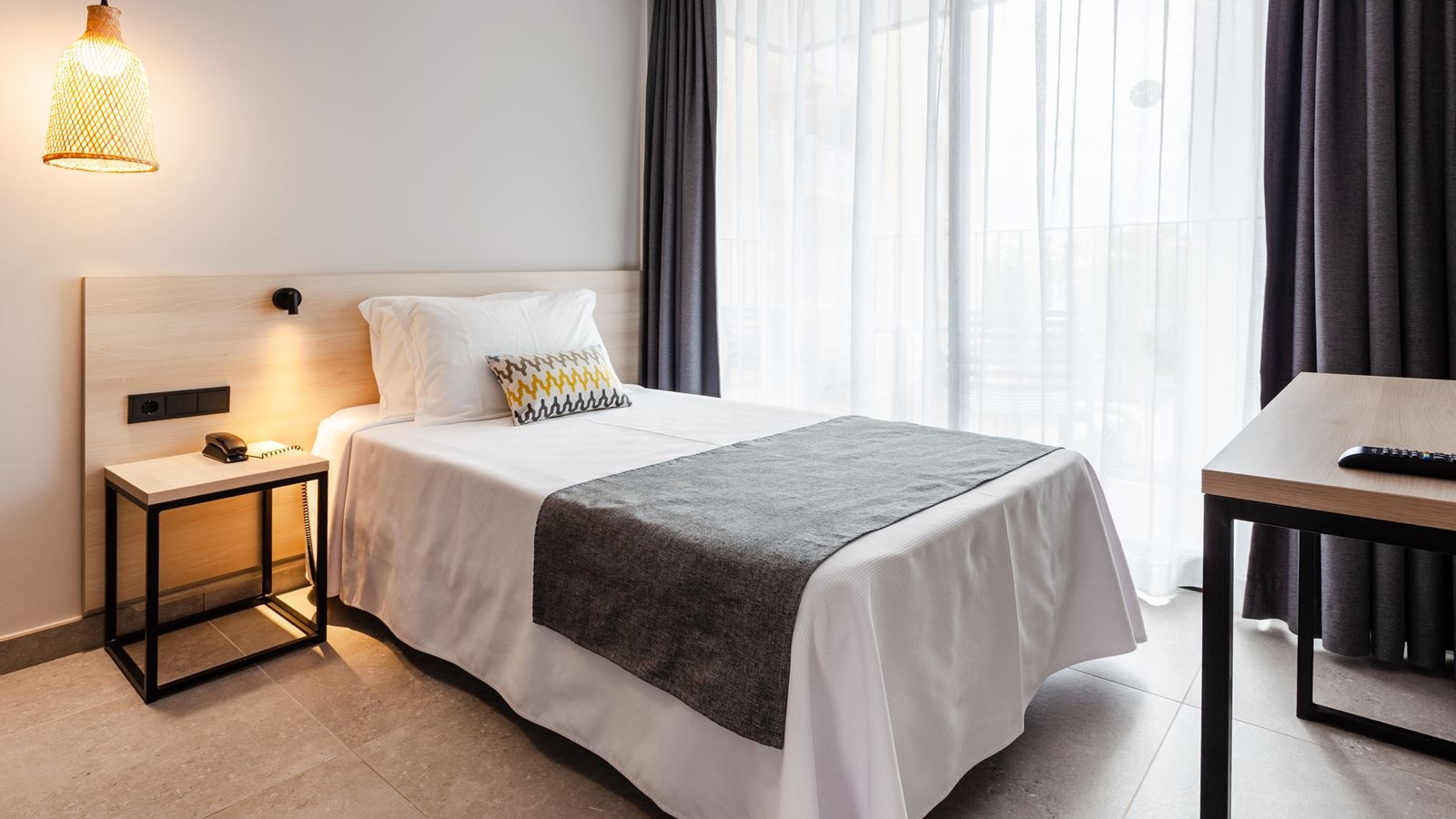 rooms-single-use-comfort-room