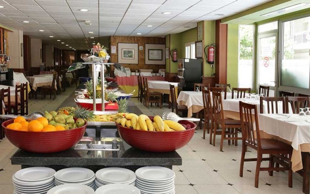 restaurants-restaurant