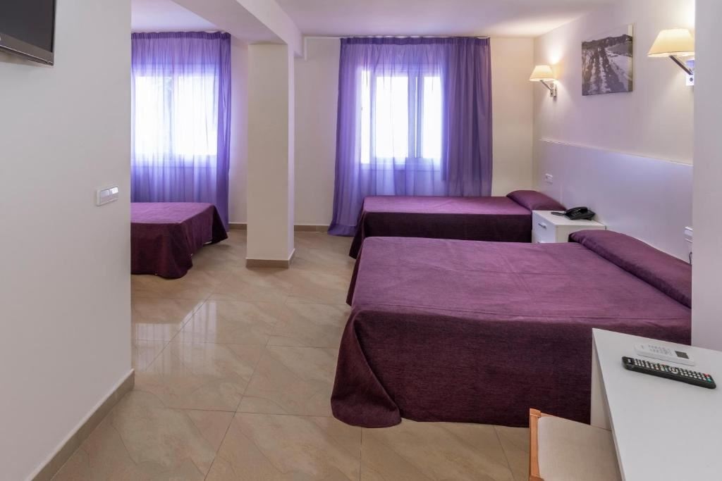 rooms-quadruple-standard