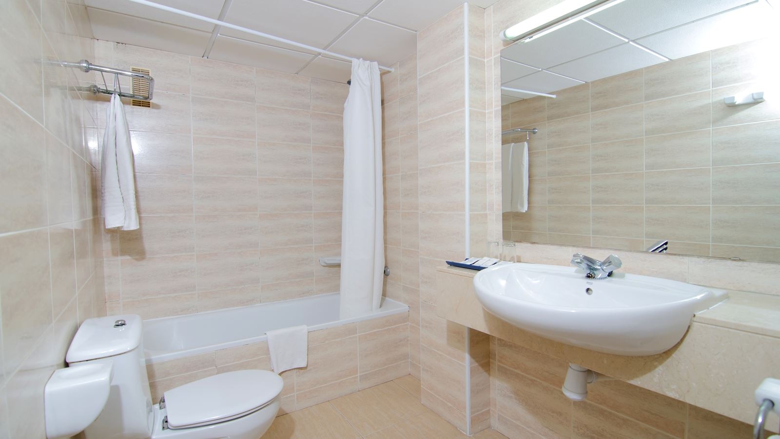 rooms-double-standard