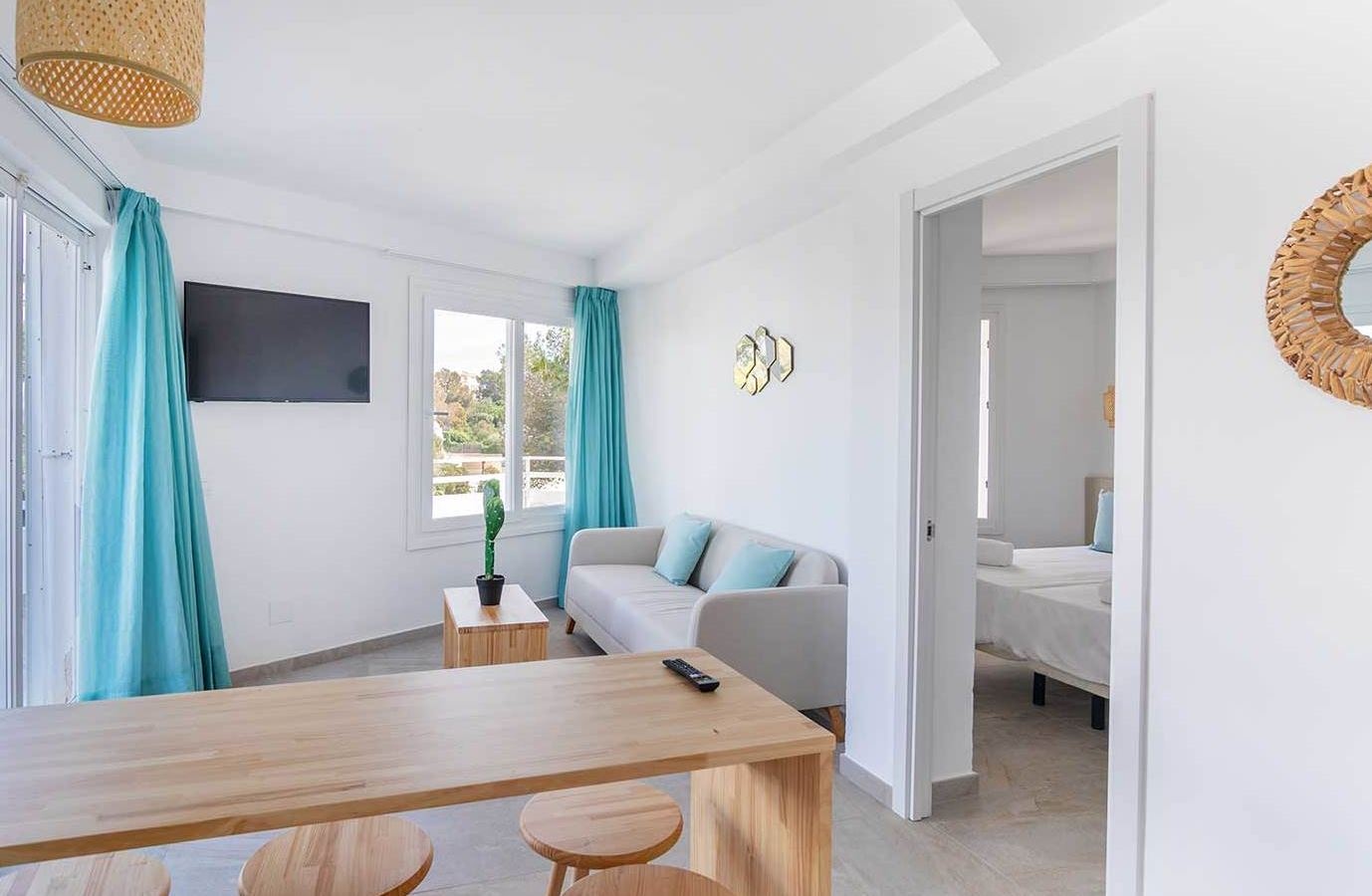 rooms-studio-balcony-or-terrace-a