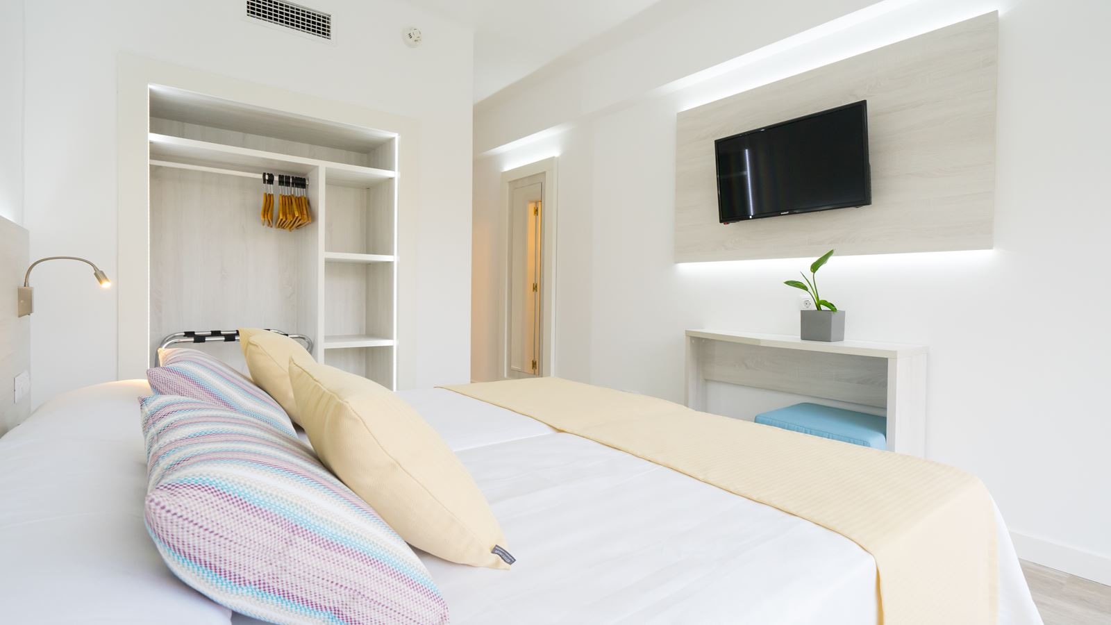 rooms-double-standard