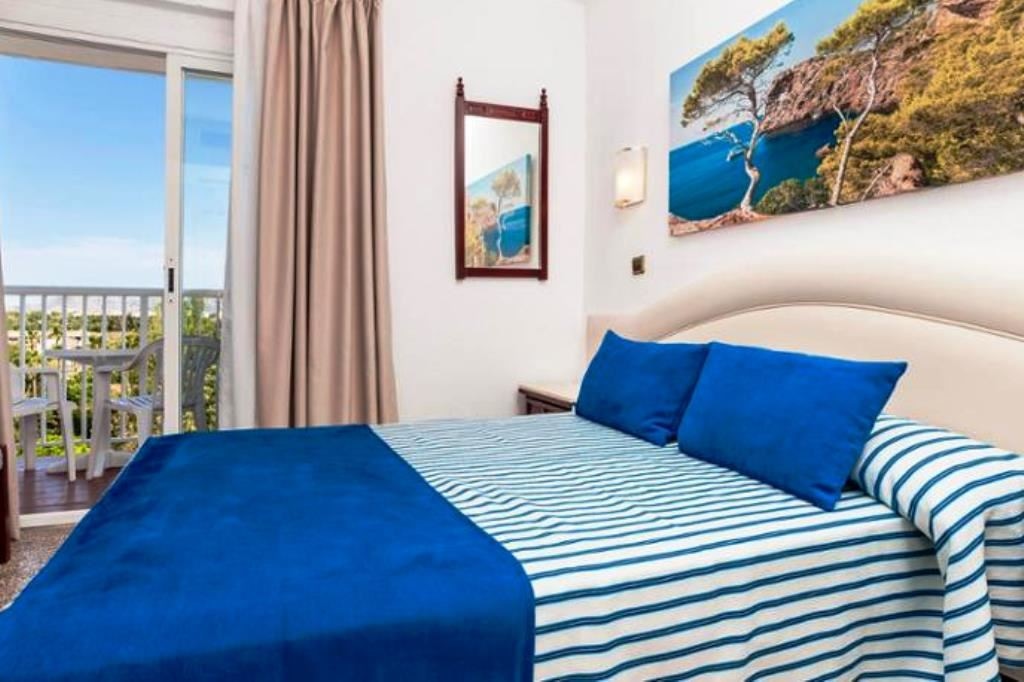 rooms-double-superior-balcony-or-terrace