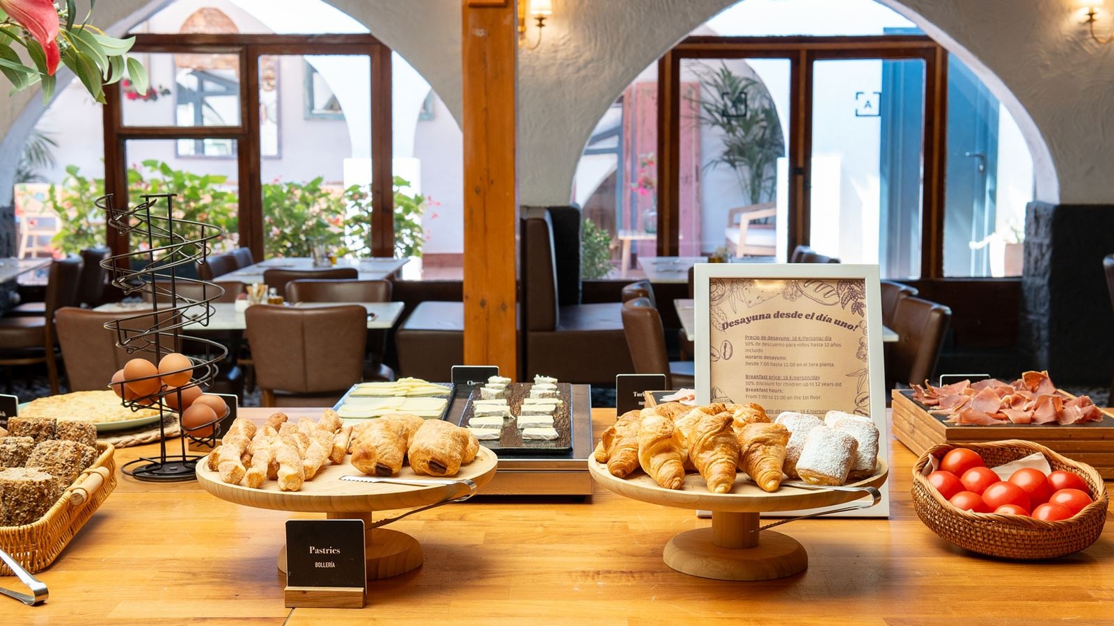 restaurants-restaurant-buffet