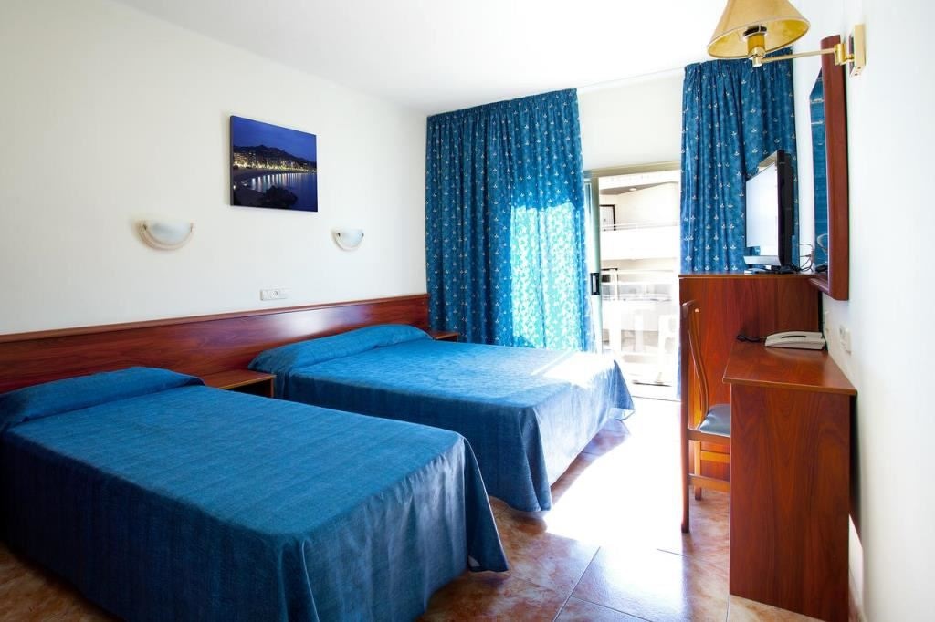 rooms-monoparental-room