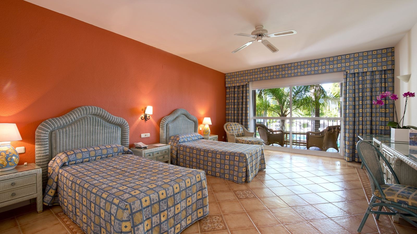 rooms-standard-room-balcony-or-terrace