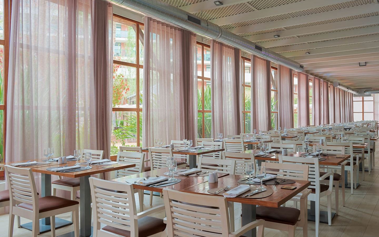 restaurants-a-la-cart-restaurant