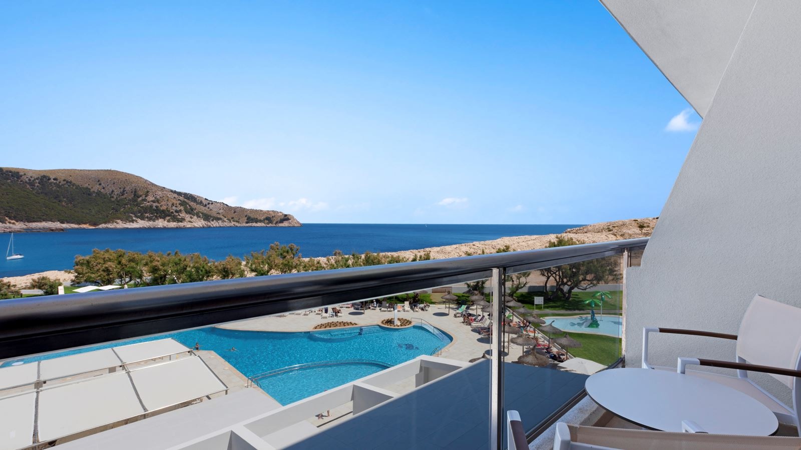 rooms-room-standard-double-seaview-balcony