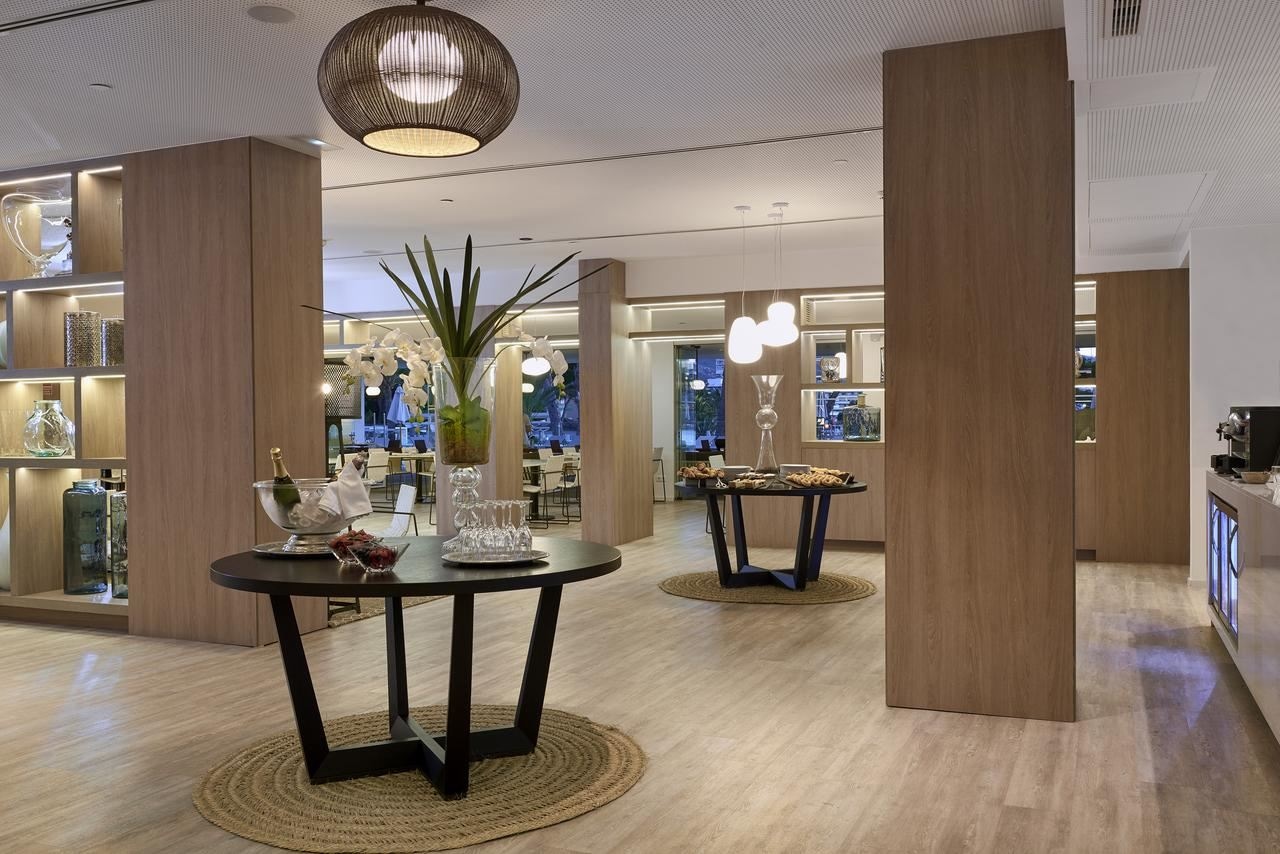 restaurants-the-level-restaurant