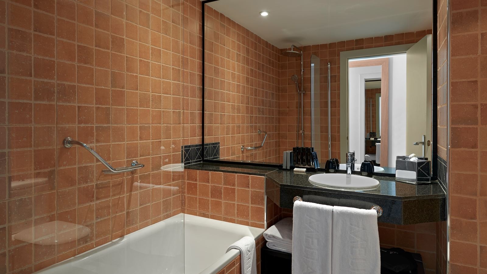 rooms-double-melia-lateral-sea-view-balcony-or-terrace