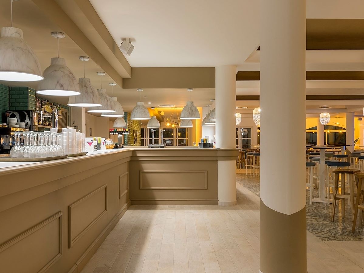 restaurants-snack-bar