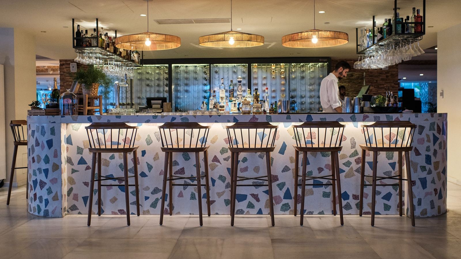 restaurants-restaurants