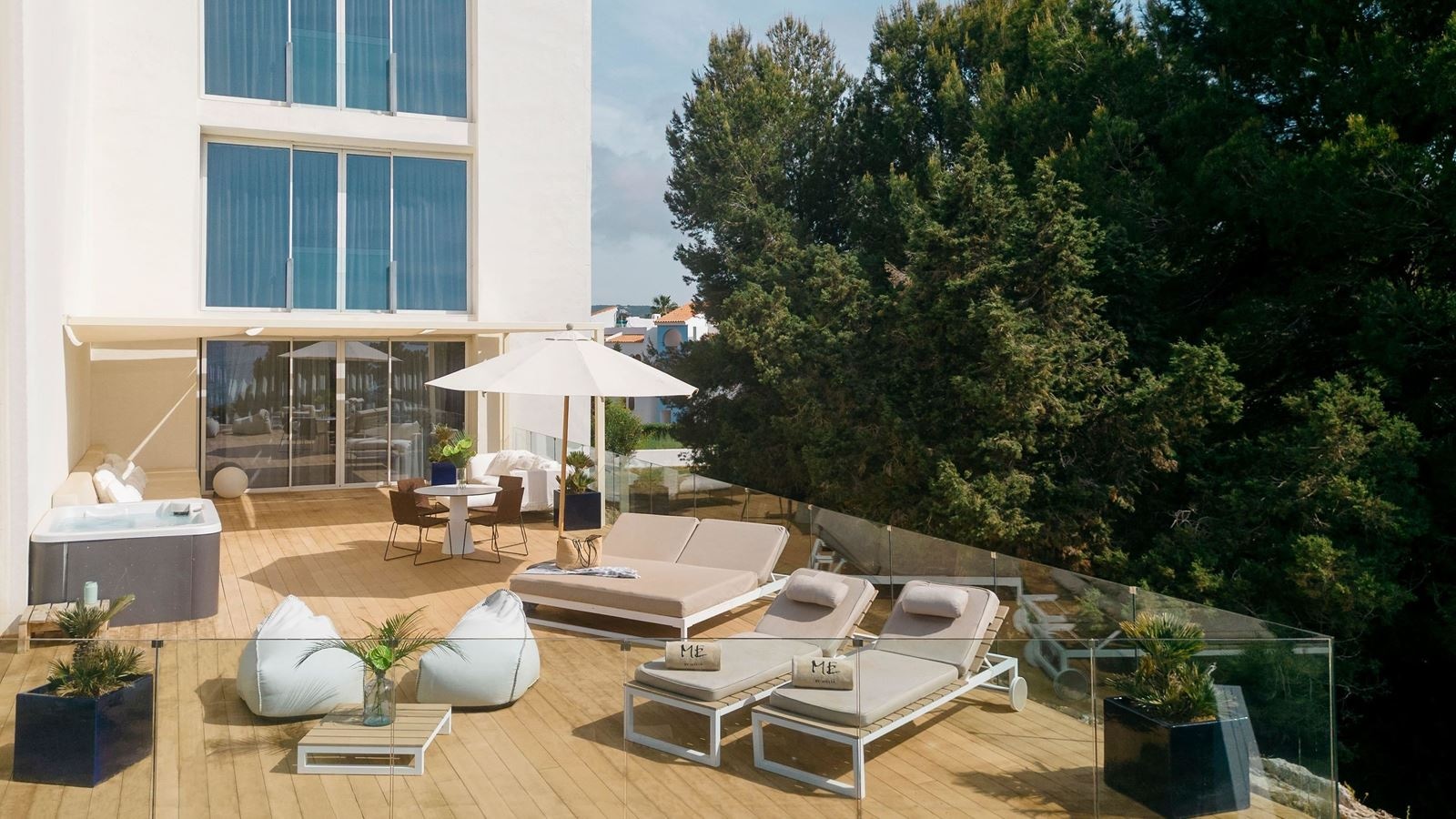 rooms-junior-suite-extra-me-room-sea-view