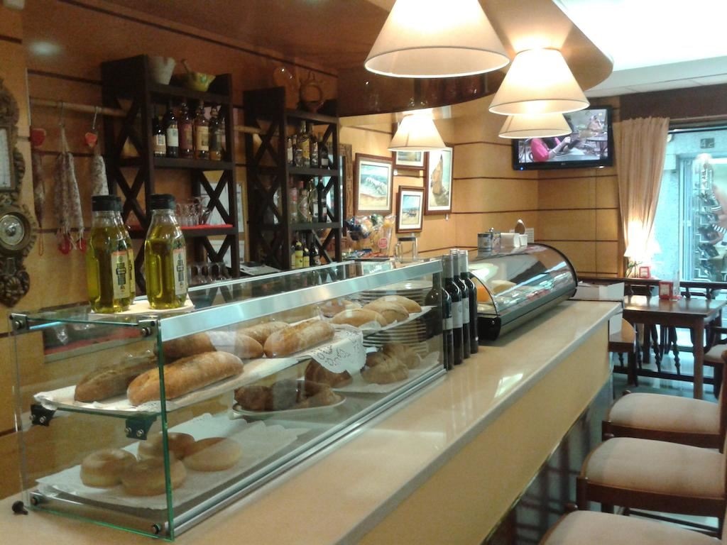 restaurants-buffet-restaurant