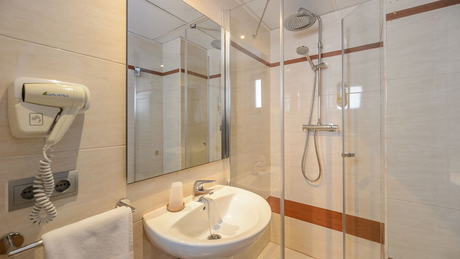 rooms-single-room-balcony-or-terrace