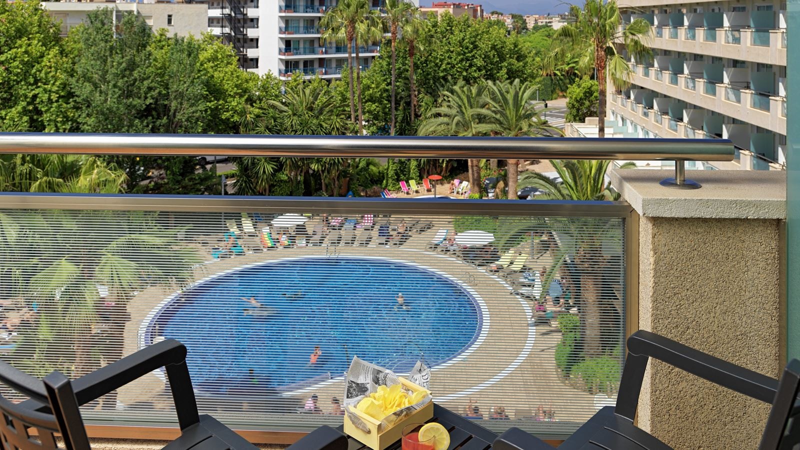 rooms-double-standard-room-poolview-balcony-or-terrace