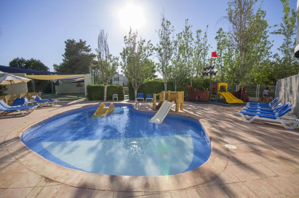 pools-outdoor-childrens-pool