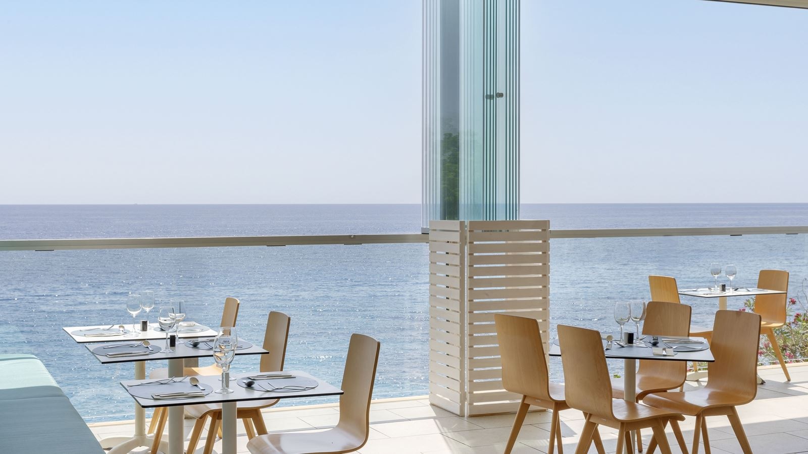 restaurants-jumper-bar