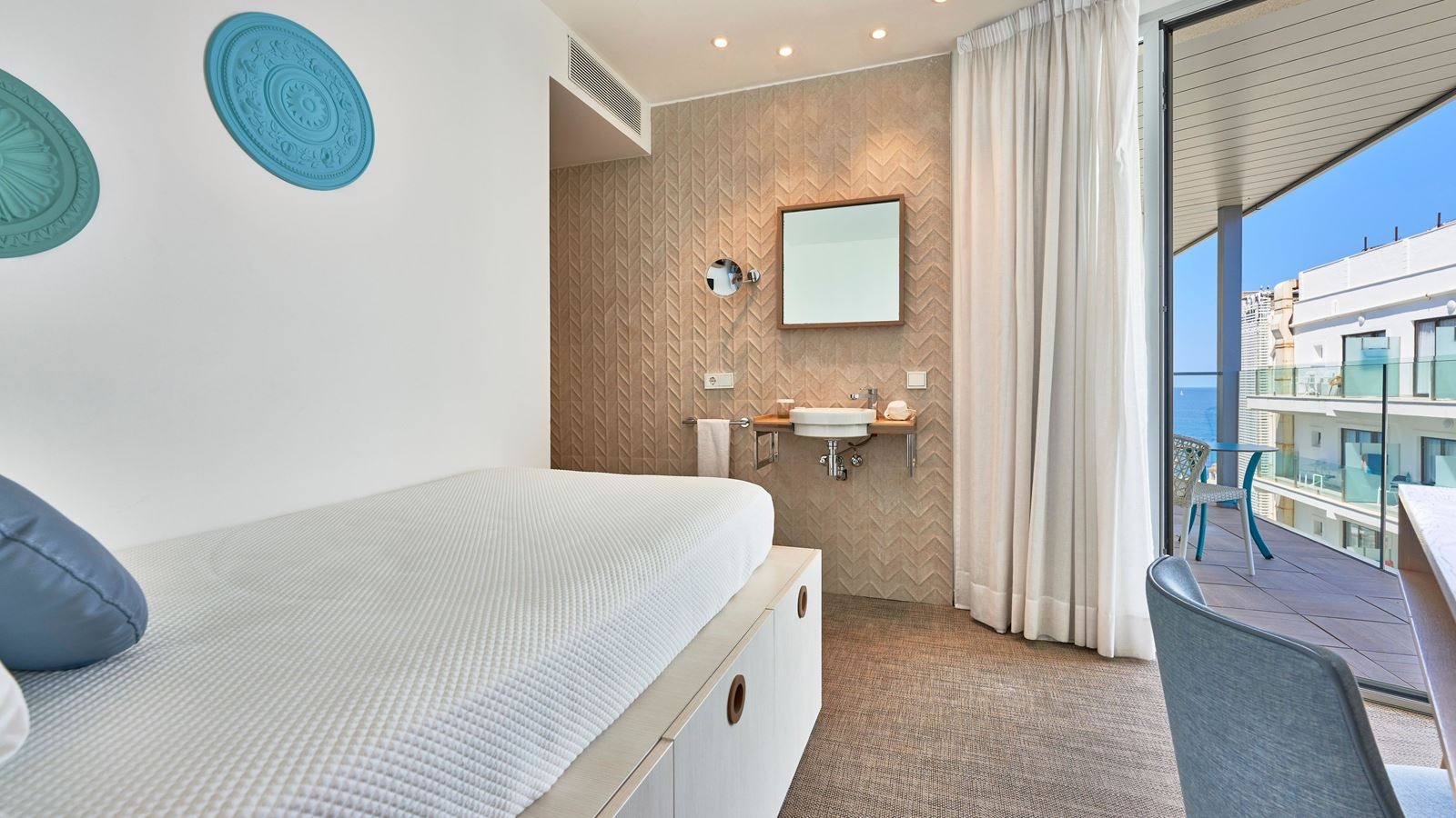 rooms-room-double-singleuse