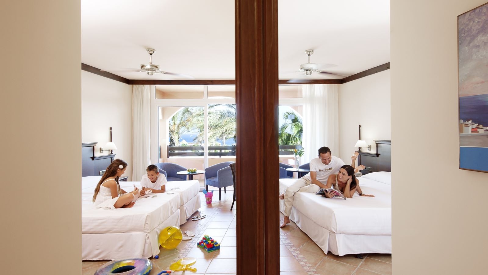 rooms-family-2-rooms-sea-view-with-connecting-door-balcony-or-terrace