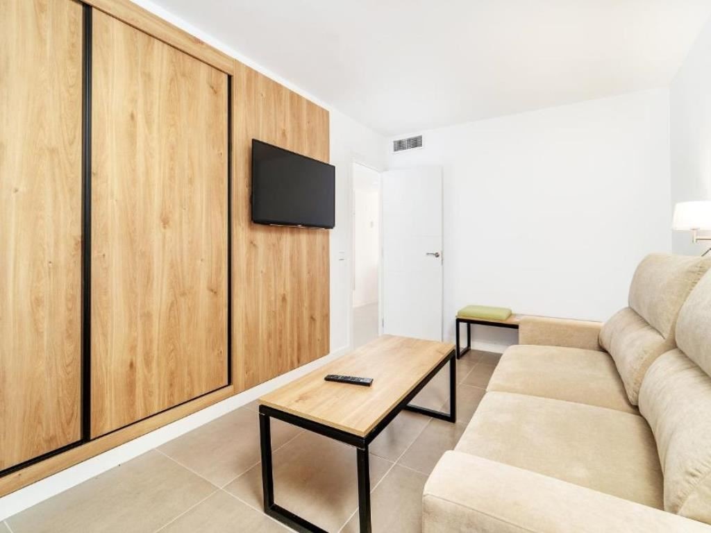 rooms-suite-standard-with-balcony-or-terrace