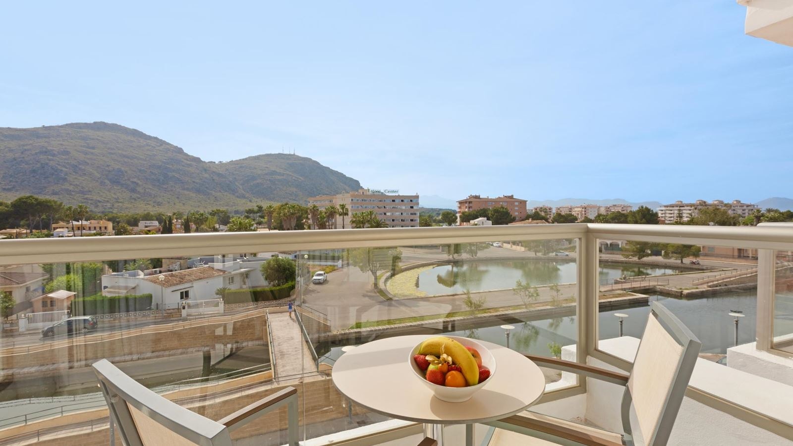 rooms-studio-balcony-or-terrace