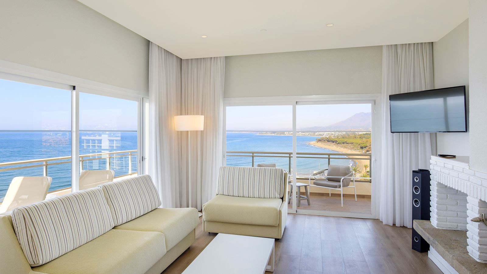 rooms-xtra-suite-with-balcony-or-terrace