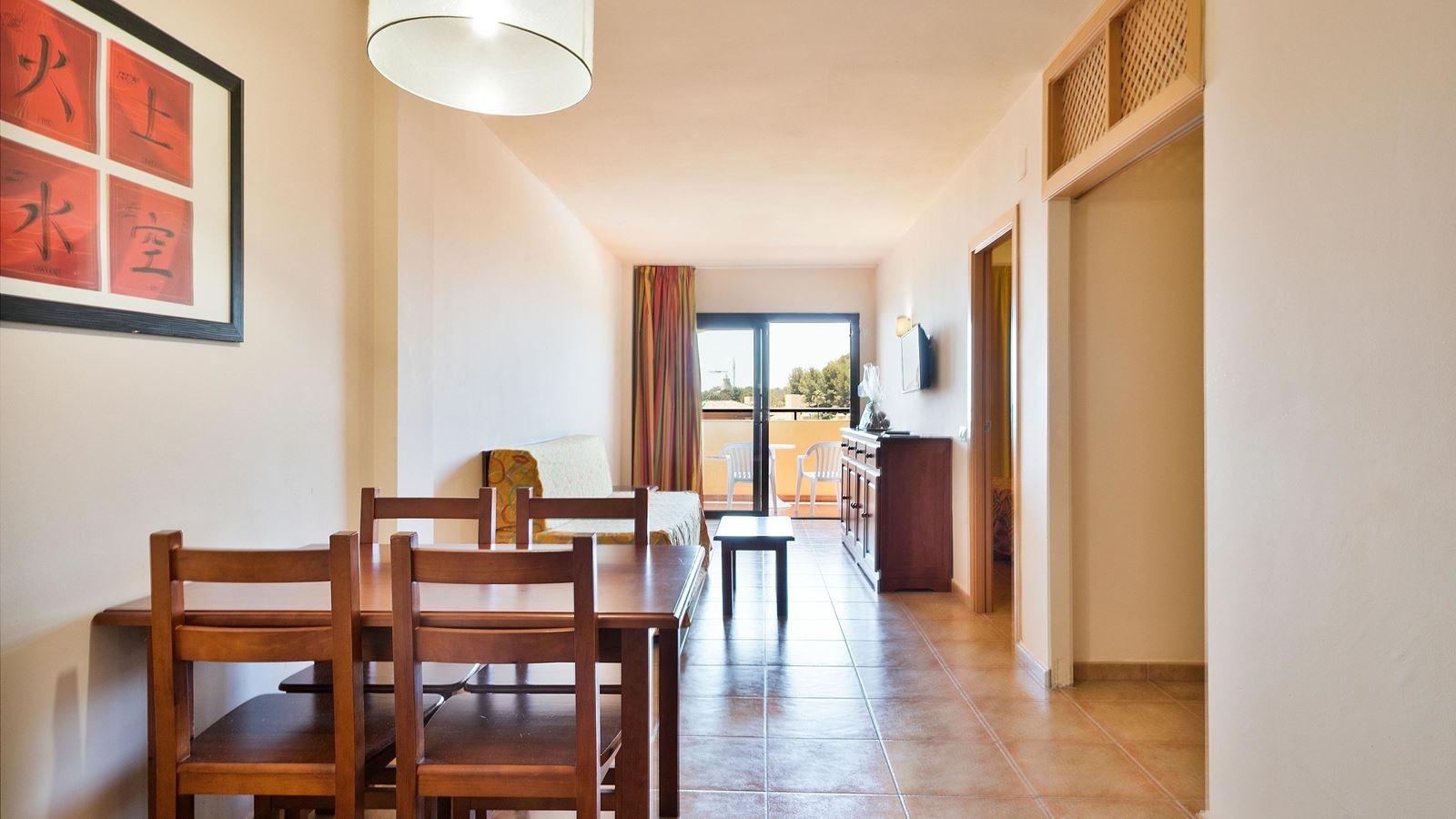 rooms-apartment-46-balcony-or-terrace