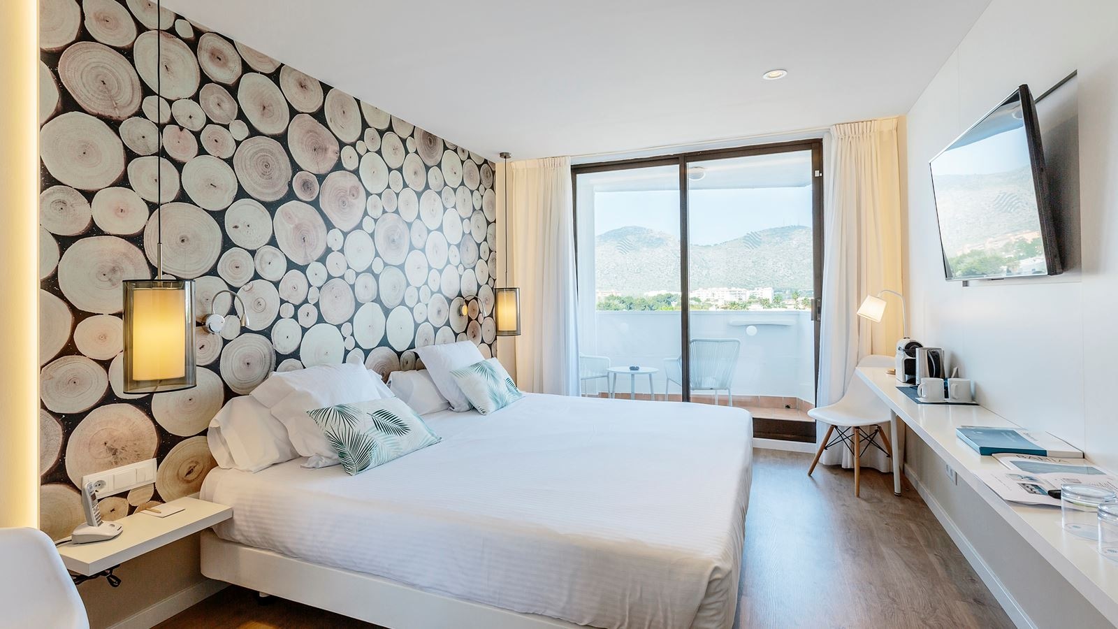 rooms-double-superior-room-pool-view-with-balcony-or-terrace