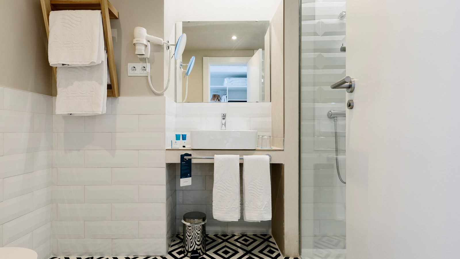 rooms-double-room-with-balcony-or-or-terrace