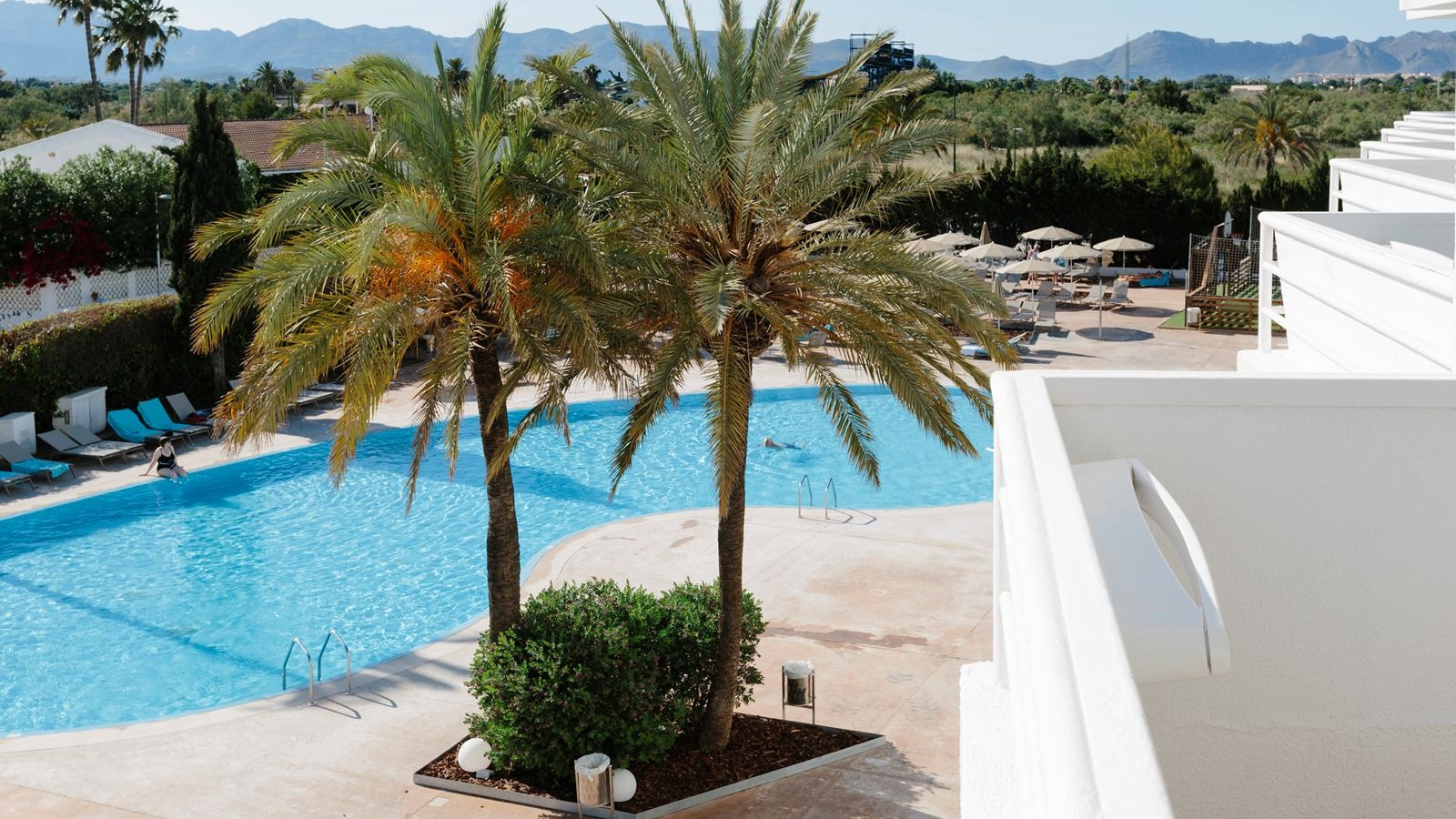 rooms-double-room-pool-view-with-balcony-or-terrace