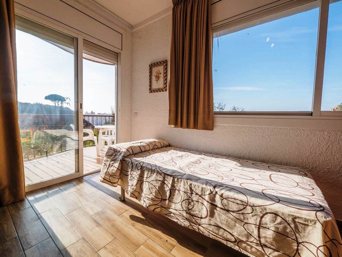 rooms-apartment-24-pax