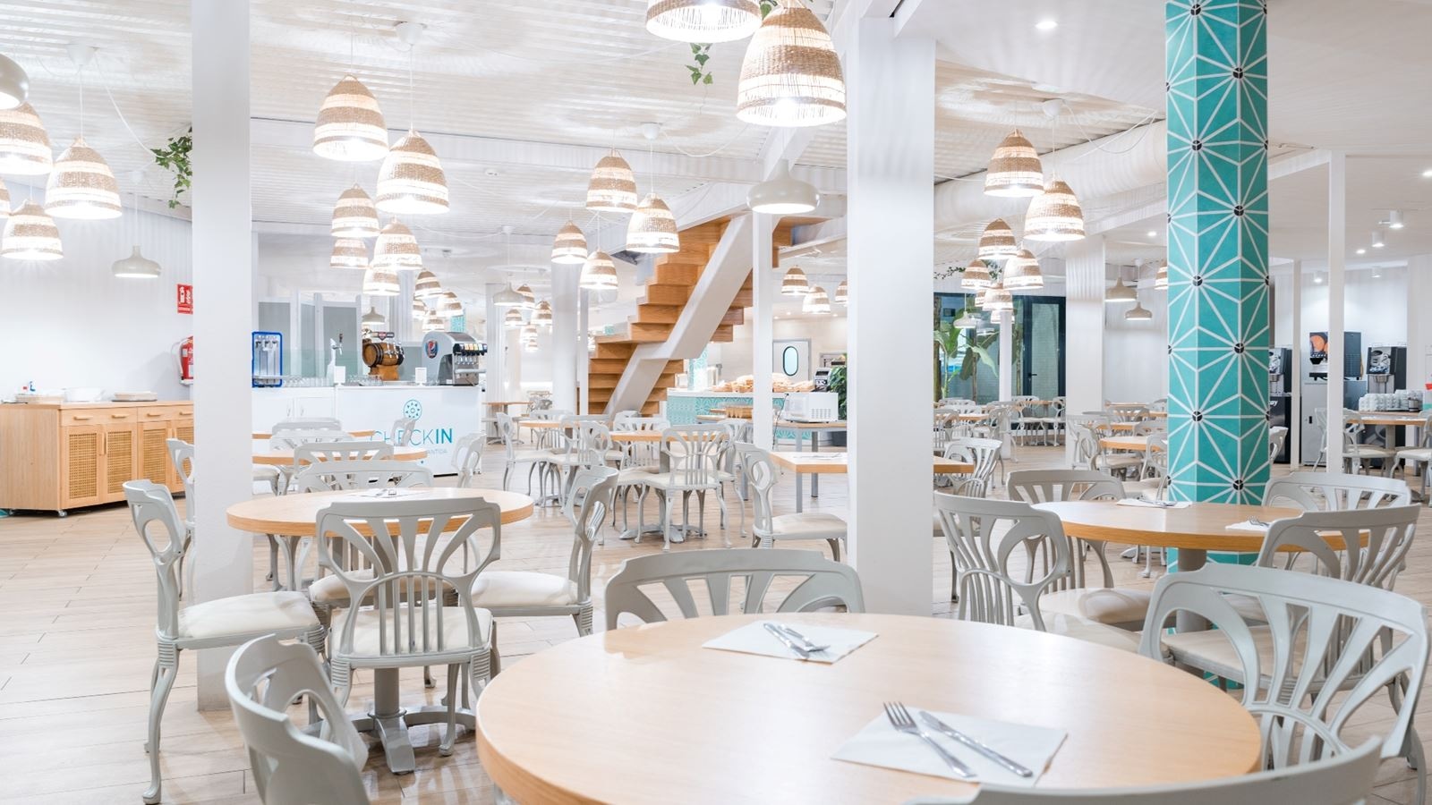 restaurants-restaurant