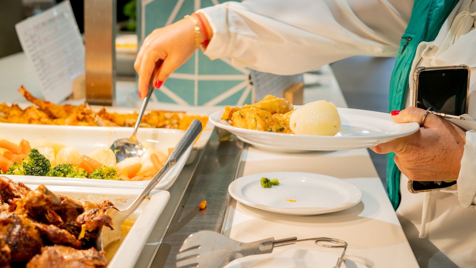 restaurants-restaurant