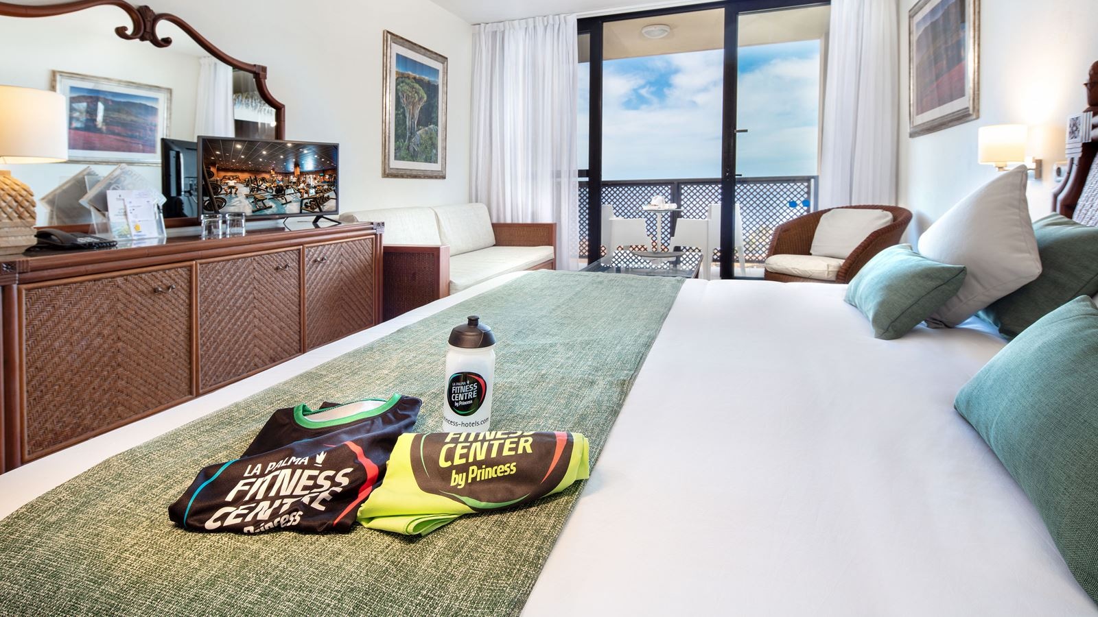 rooms-standard-room-fitness-+16-age