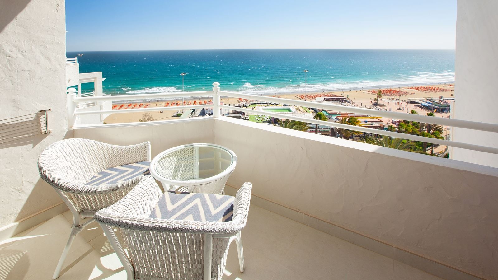 rooms-ddev-double-deluxe-sea-view-balcony
