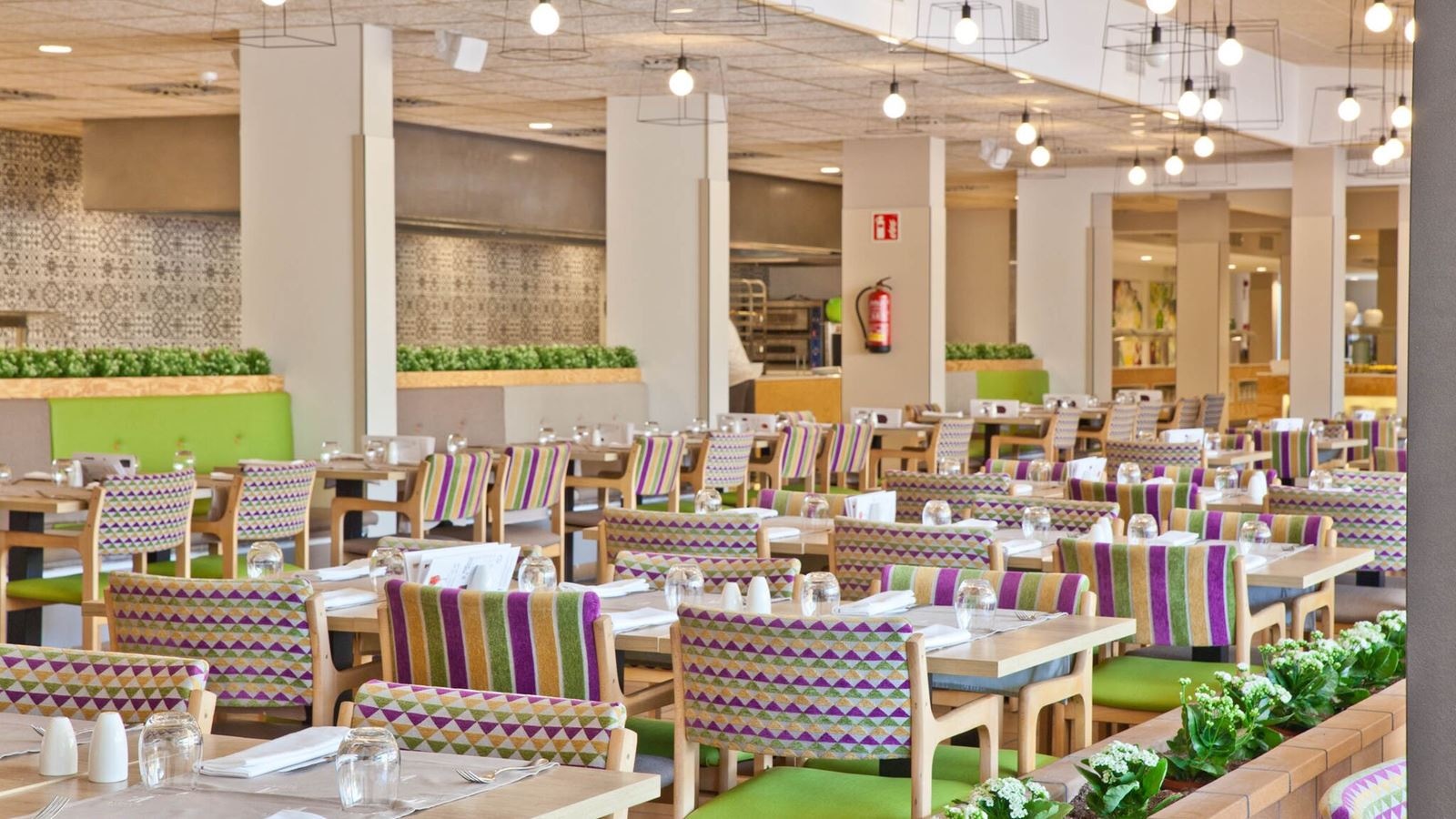 restaurants-main-restaurant