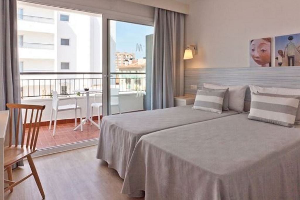 rooms-deluxe-room-pool-view-balcony-or-terrace