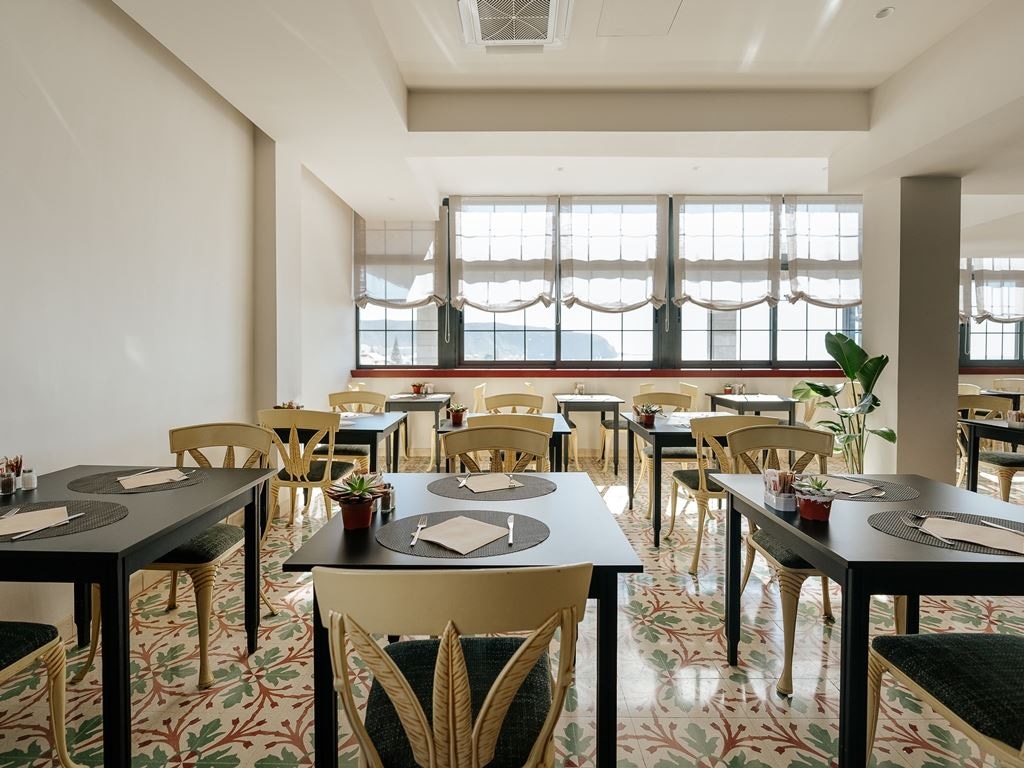 restaurants-maim-restaurant--el-mirador