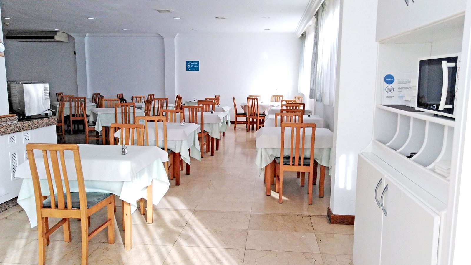 restaurants-restaurant